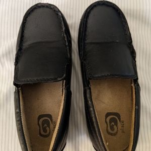 Boys size 12 dress shoes